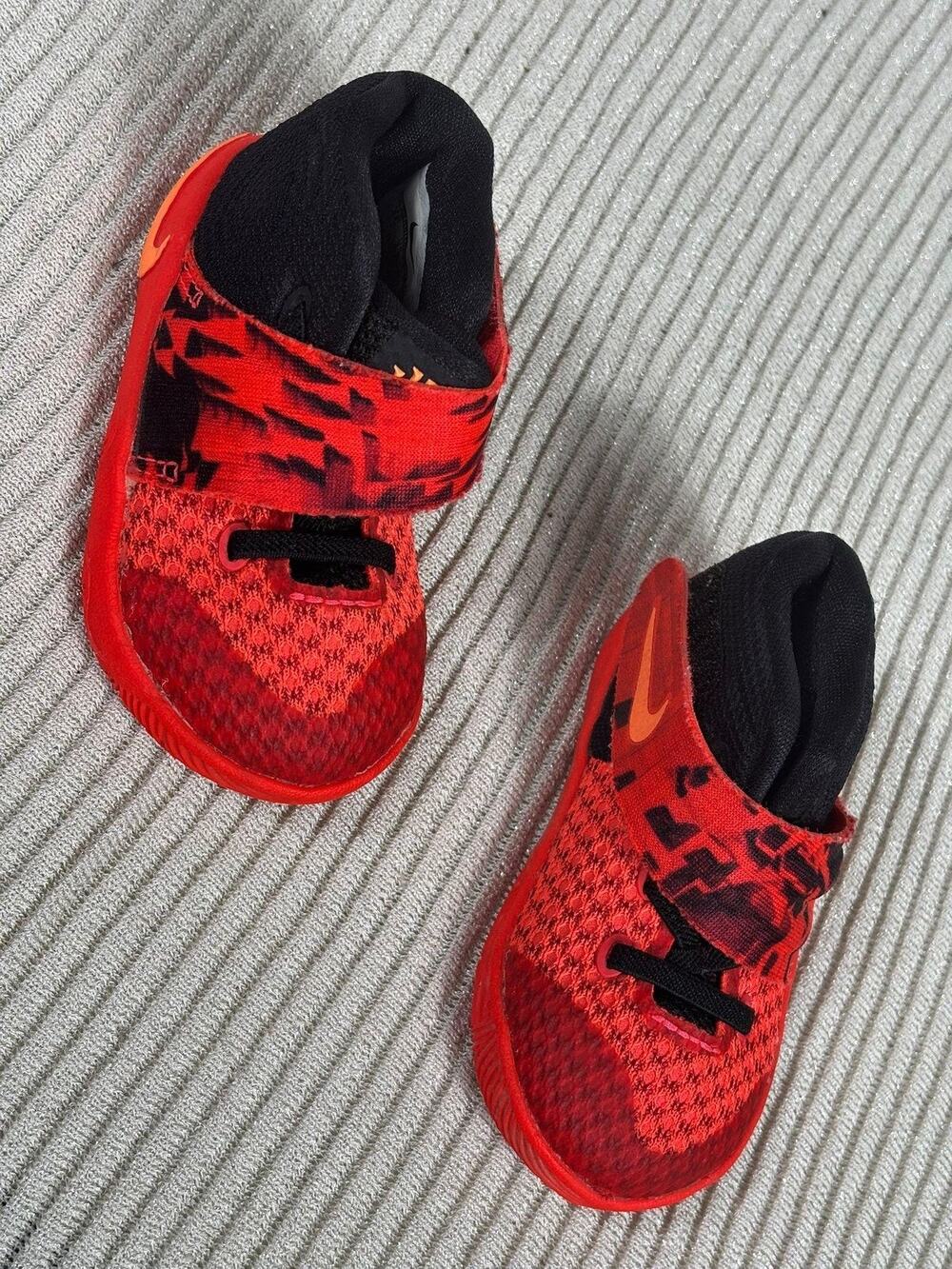 Nike Kyrie 2 TD Shoes Toddler Size 4C Red Black Hook & Loop Strap Basketball